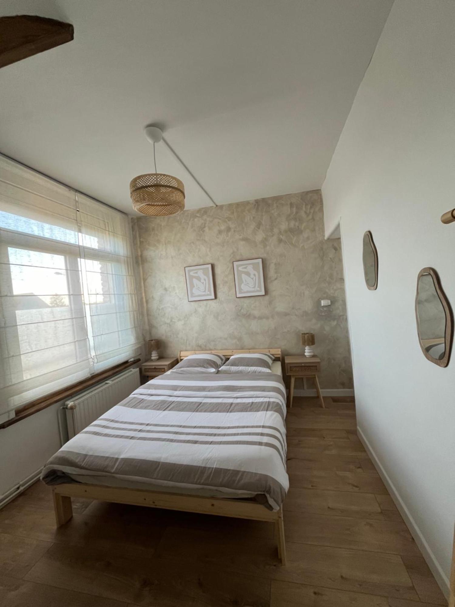 Jolie Maison De Coron Lens Phòng bức ảnh